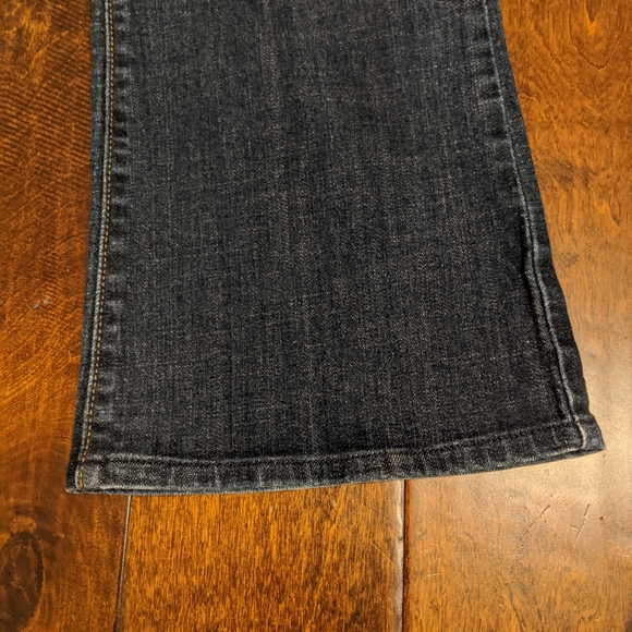 Levi's San Francisco demi curve bootcut jeans - Picture 2 of 9